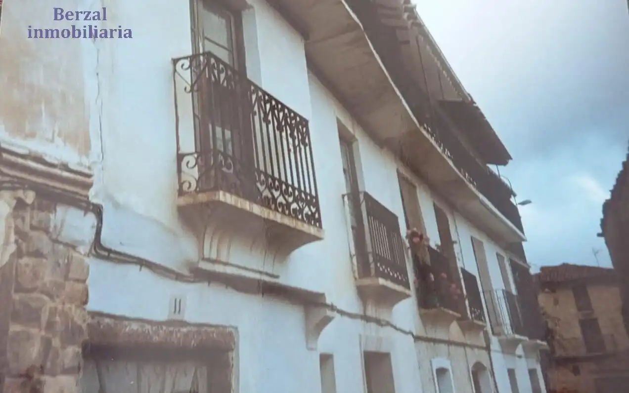 Vista exterior de Casa o chalet en venta en Laguna de Cameros con Terraza