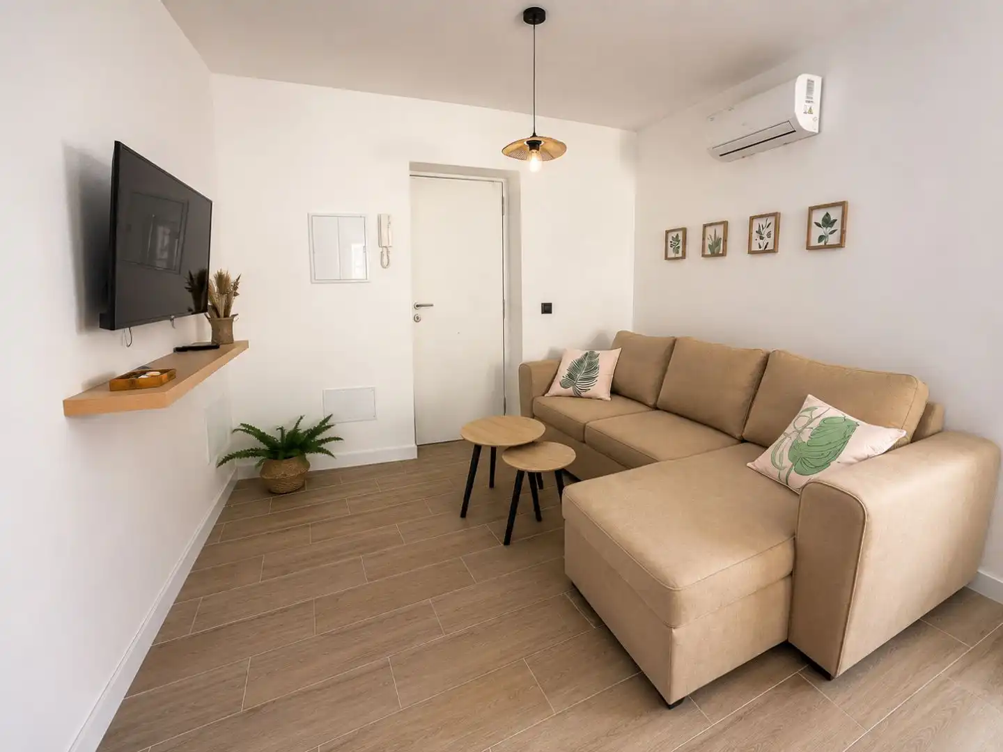 Living room of Flat for rent in Torrox  with Air Conditioner, Furnished and Balcony