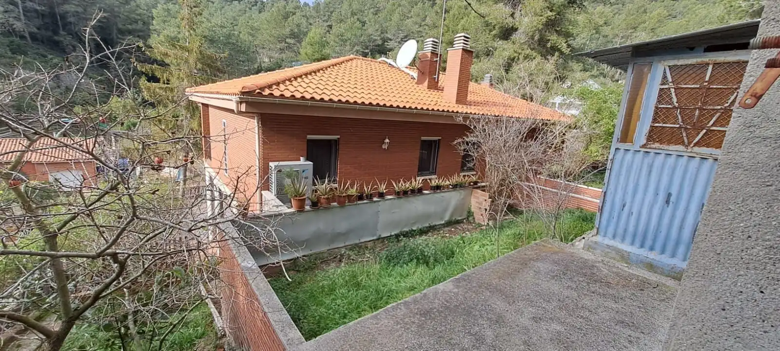 Vista exterior de Casa o chalet en venta en Vallirana con Aire acondicionado, Calefacción y Terraza