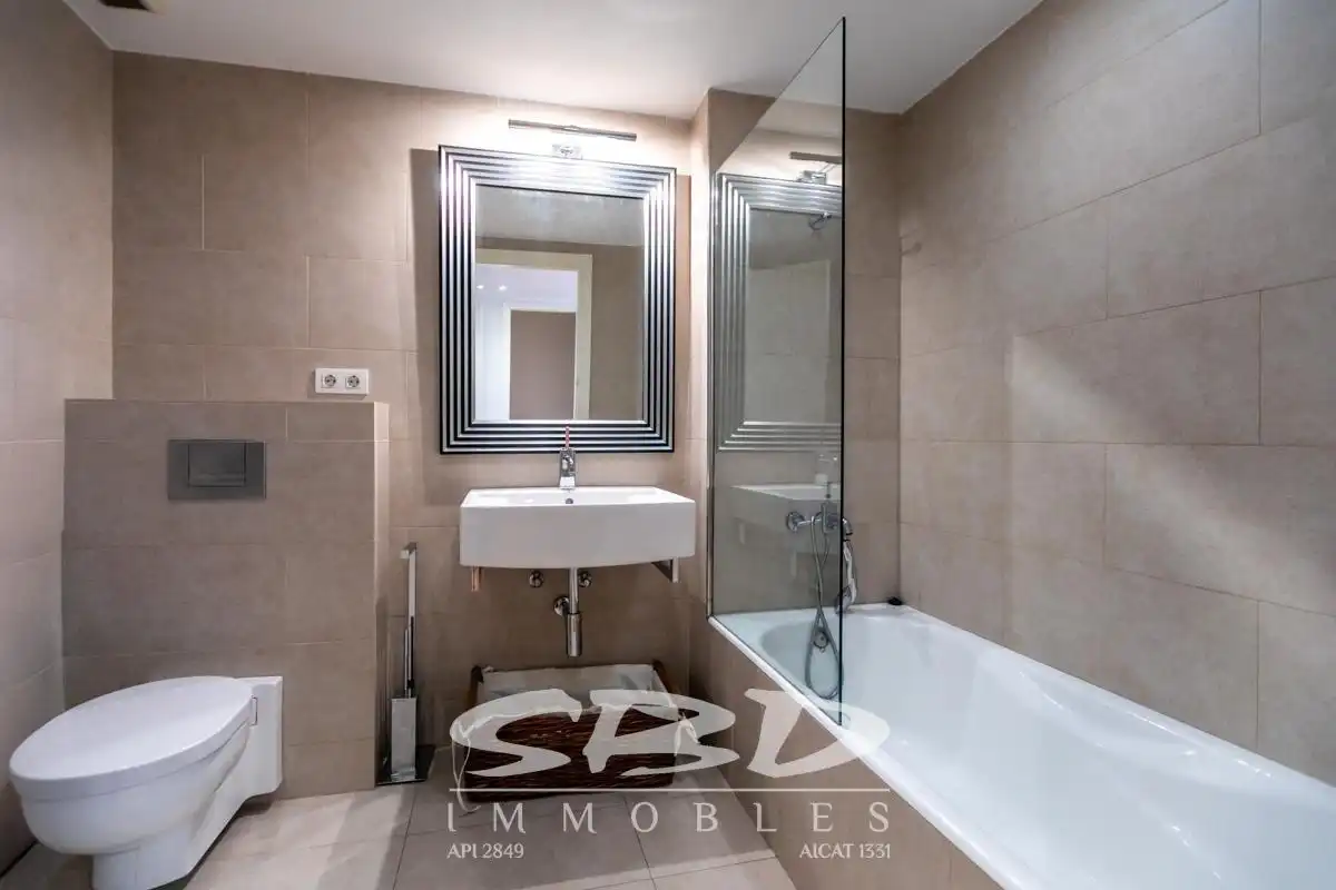 House with balcony to rent in Centre - Sant Oleguer, imagen 55