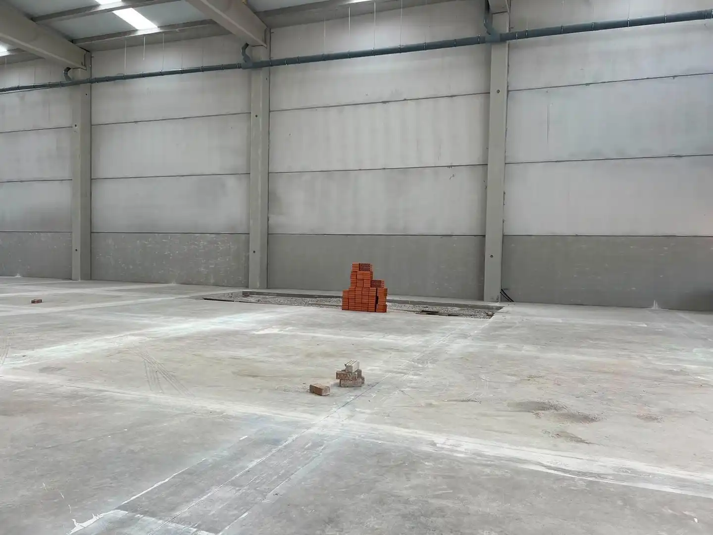 Nau industrial de lloguer a Polígono del Aeropuerto, imagen 2