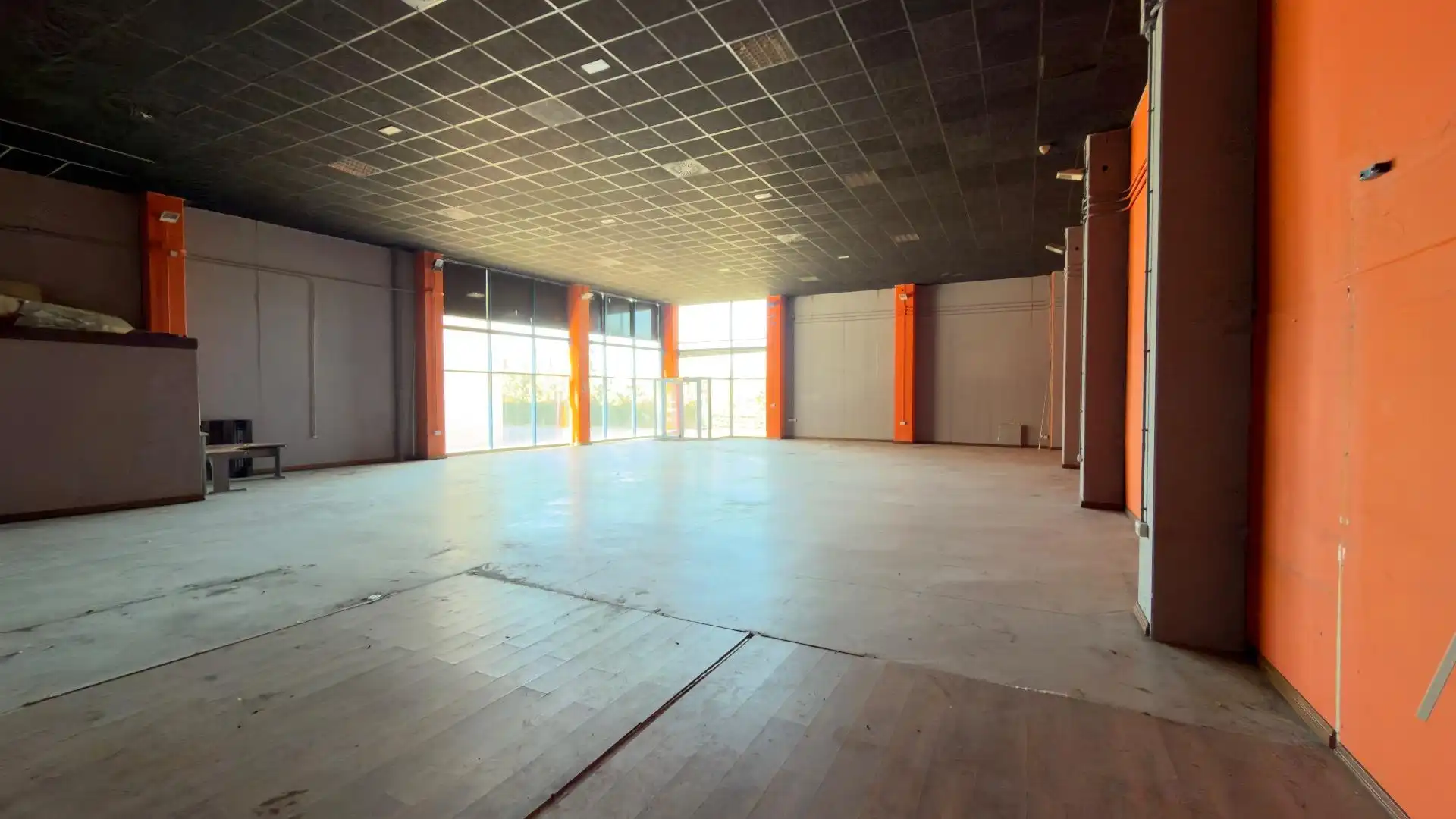 Nave industrial en venta en La Zubia Ciudad
