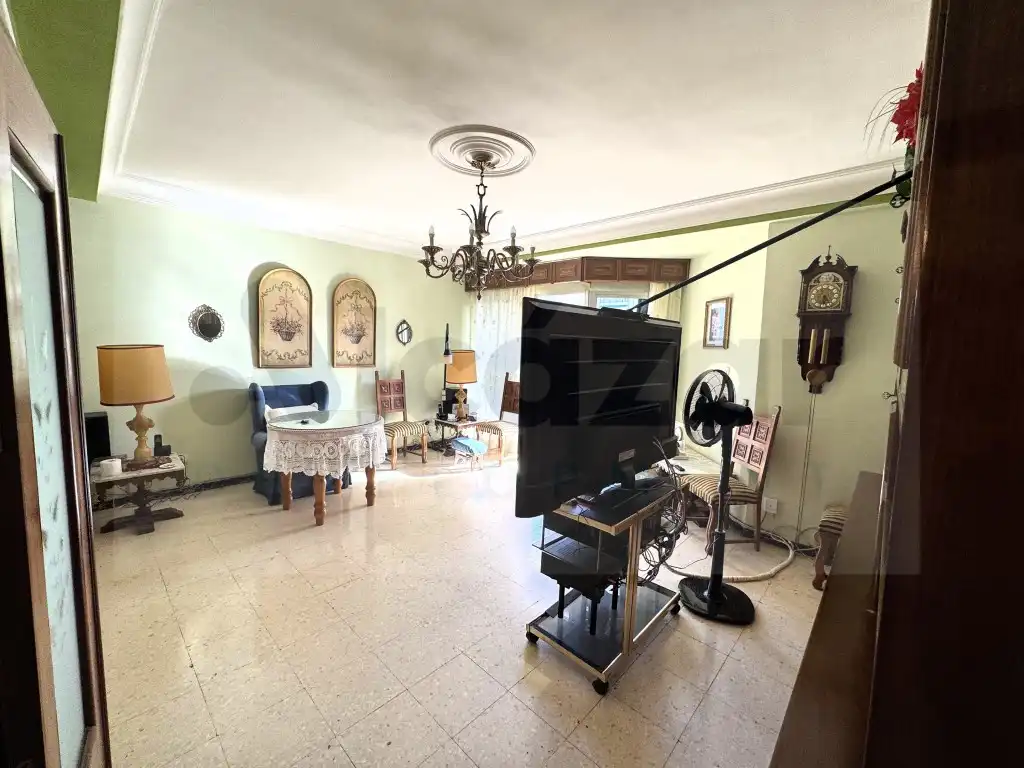 Sala d'estar de Pis en venda en Sevilla amb Terrassa i Balcó