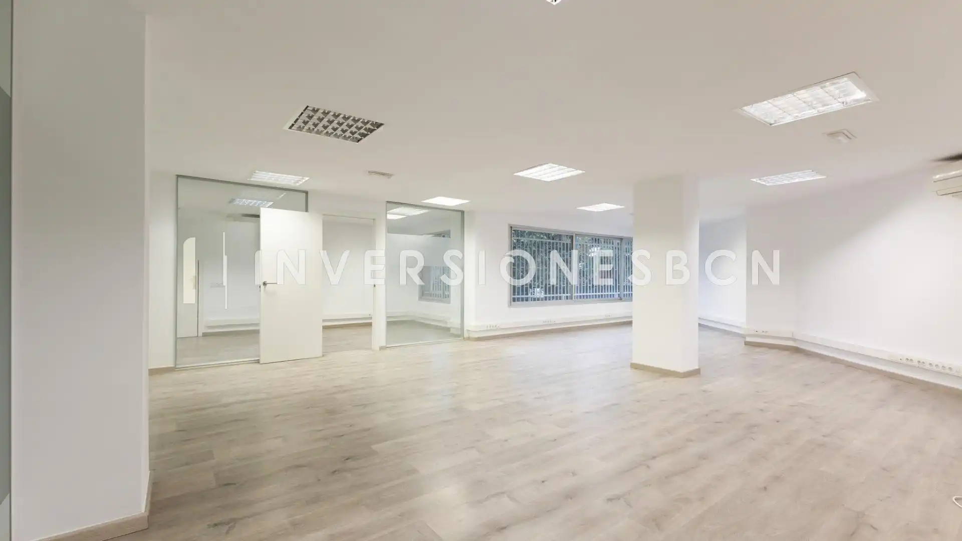 Oficina de alquiler en Avenida JOSEP TARRADELLAS, Barri de les Corts