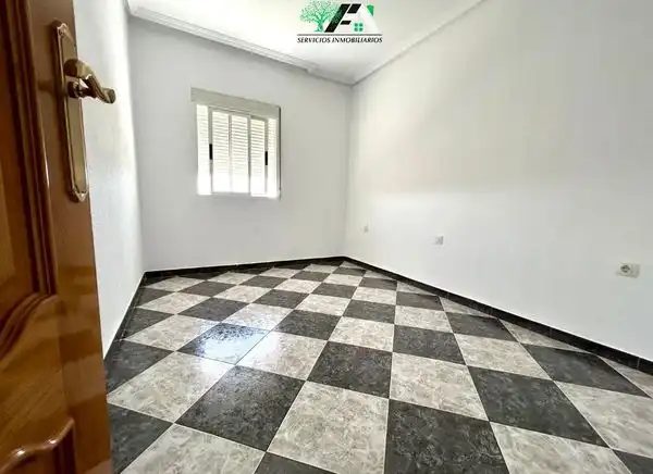 Piso en venta en Begíjar con Balcón