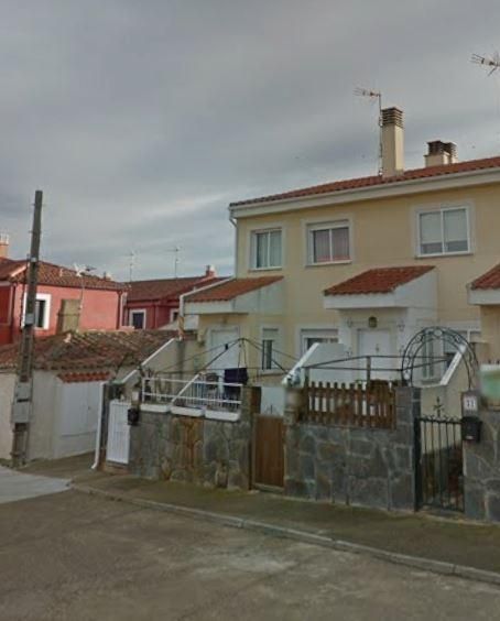 Exterior view of Single-family semi-detached for sale in Miranda de Azán