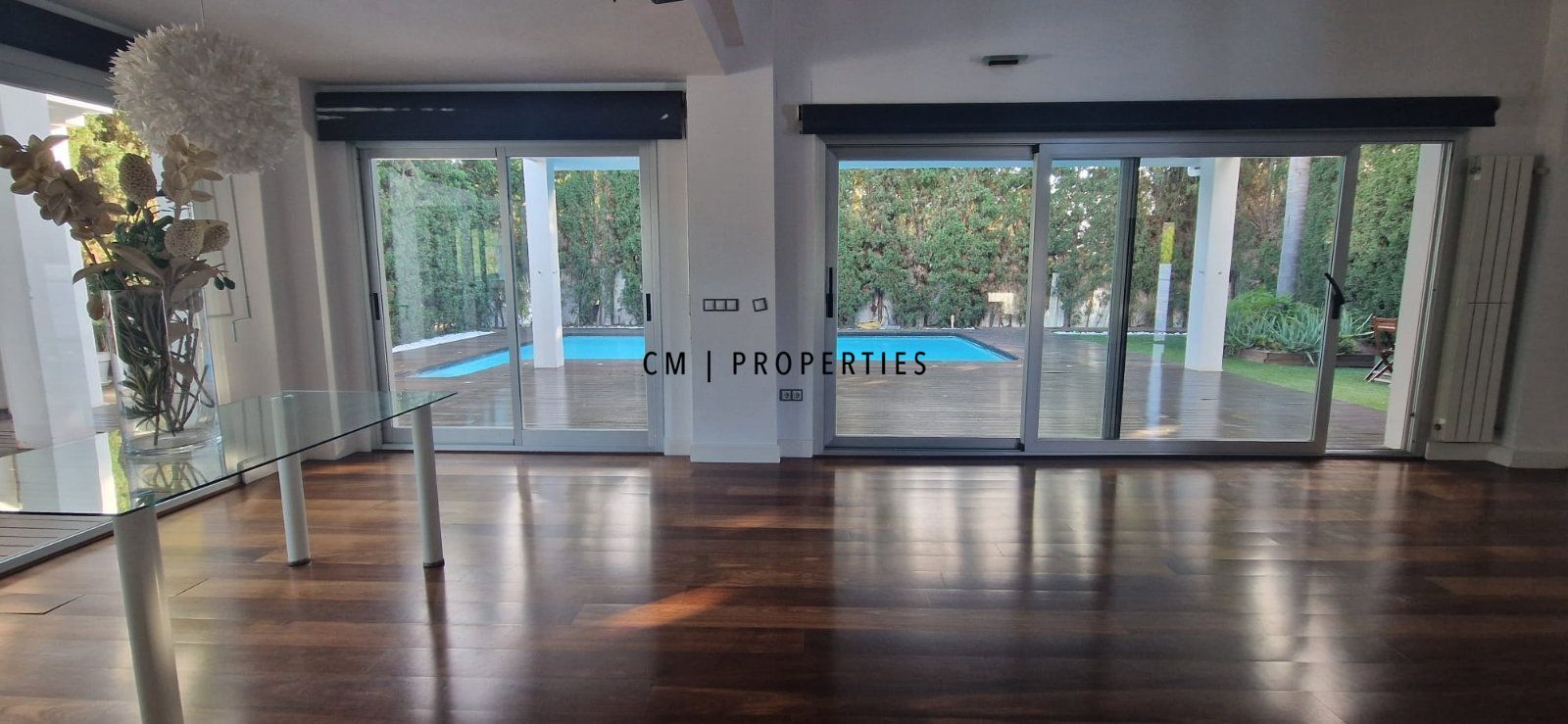 Vista exterior de Casa o xalet en venda en Paterna amb Aire condicionat, Calefacció i Traster