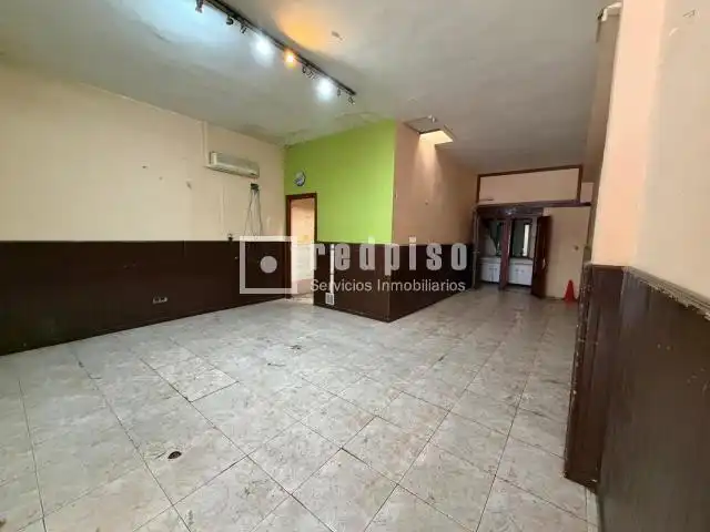 Local en venta en Alcalá de Henares con Terraza