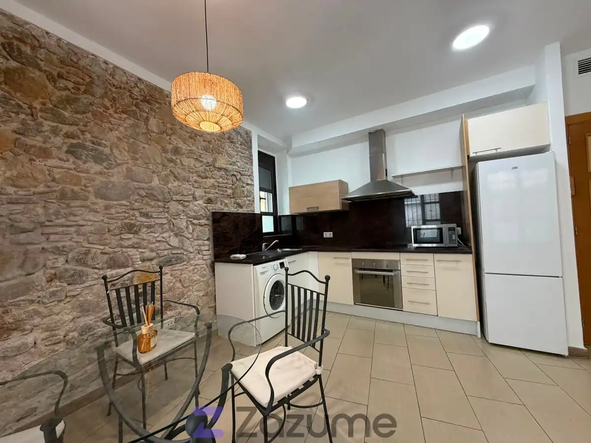 Wohnung zur Miete in Carrer Quarter, El Pedró