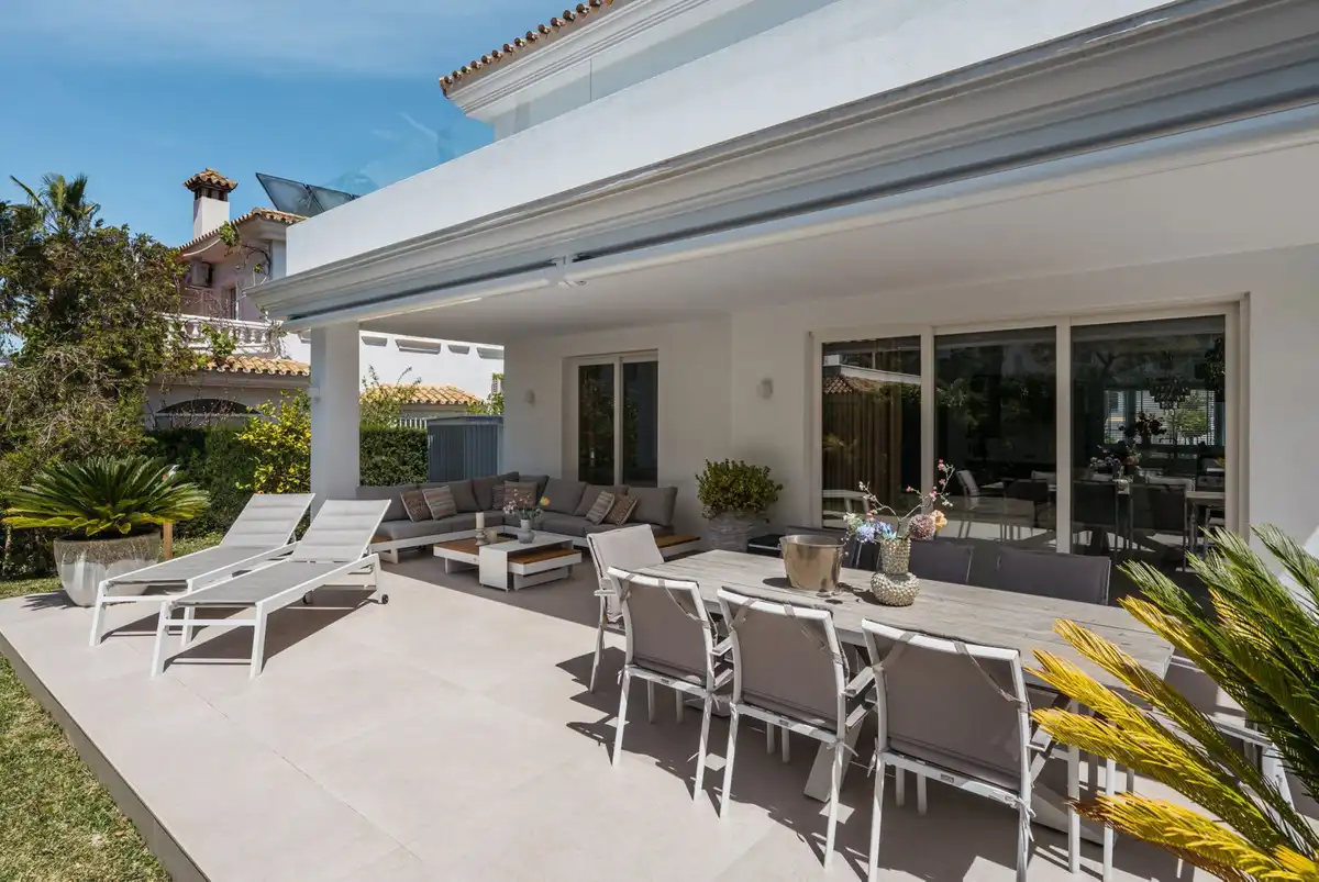 Detached house with terrace for sale in Calle Pico del Aneto 19, imagen 24