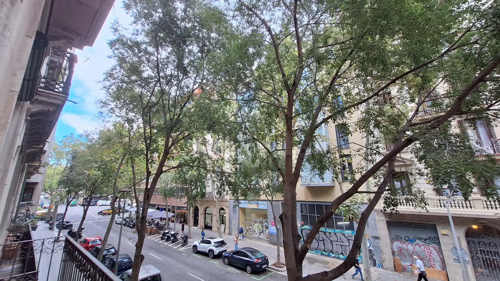 Vista exterior de Piso de alquiler en Eixample