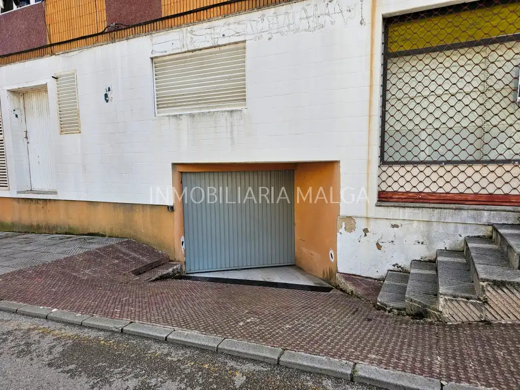Parking de Piso en venta en Colunga con Parquet y Amueblado