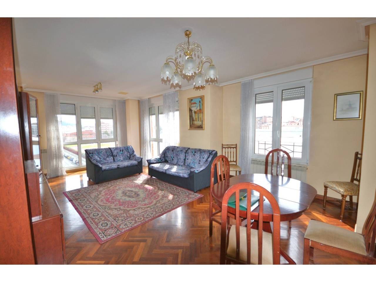 Living room of Flat for rent in Palencia Capital  with Heating, Parquet flooring and Terrace