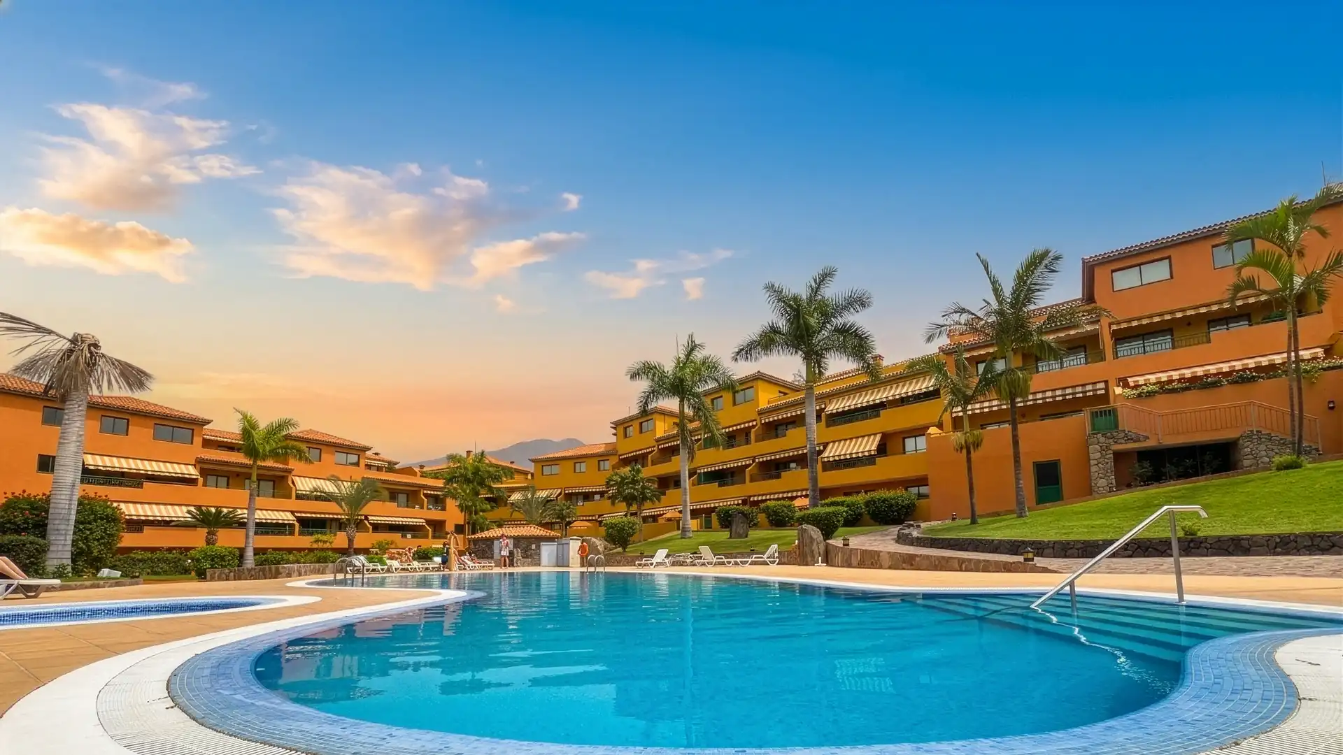 Swimming pool of Attic for sale in Puerto de la Cruz  with Air Conditioner, Private garden and Terrace