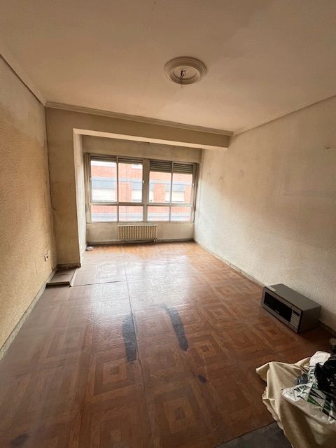 Habitación de Piso en venta en Valladolid Capital con Calefacción