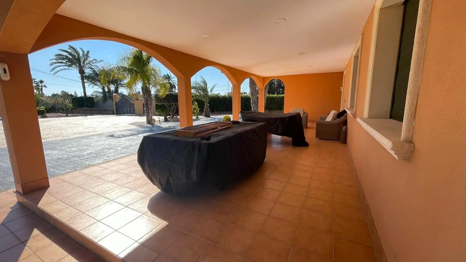 Terrasse von Haus oder Chalet zur Miete in Elche / Elx mit Klimaanlage, Heizung und Privatgarten
