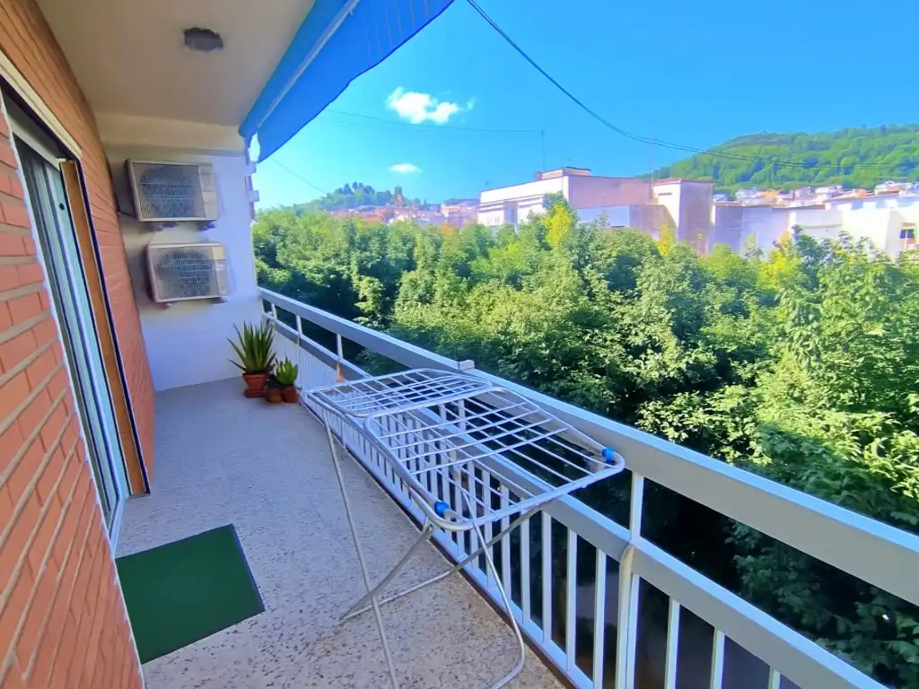 Vista exterior de Piso en venta en Oliva con Aire acondicionado y Balcón