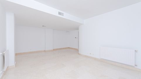 Foto 4 de Piso en venta en Conde Orgaz - Piovera, Madrid Capital