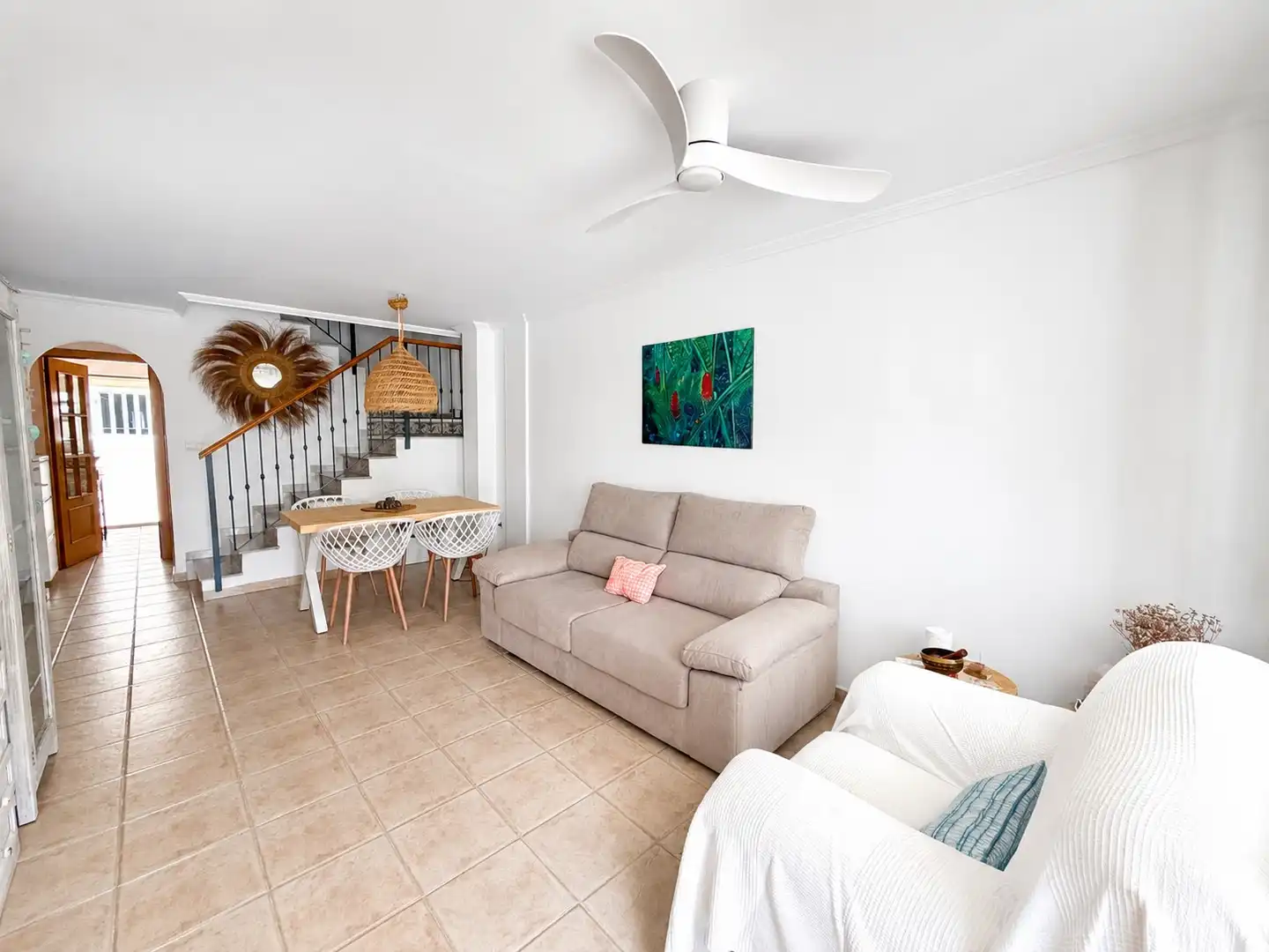 Sala de estar de Casa adosada en venta en Santa Pola con Terraza y Piscina comunitaria