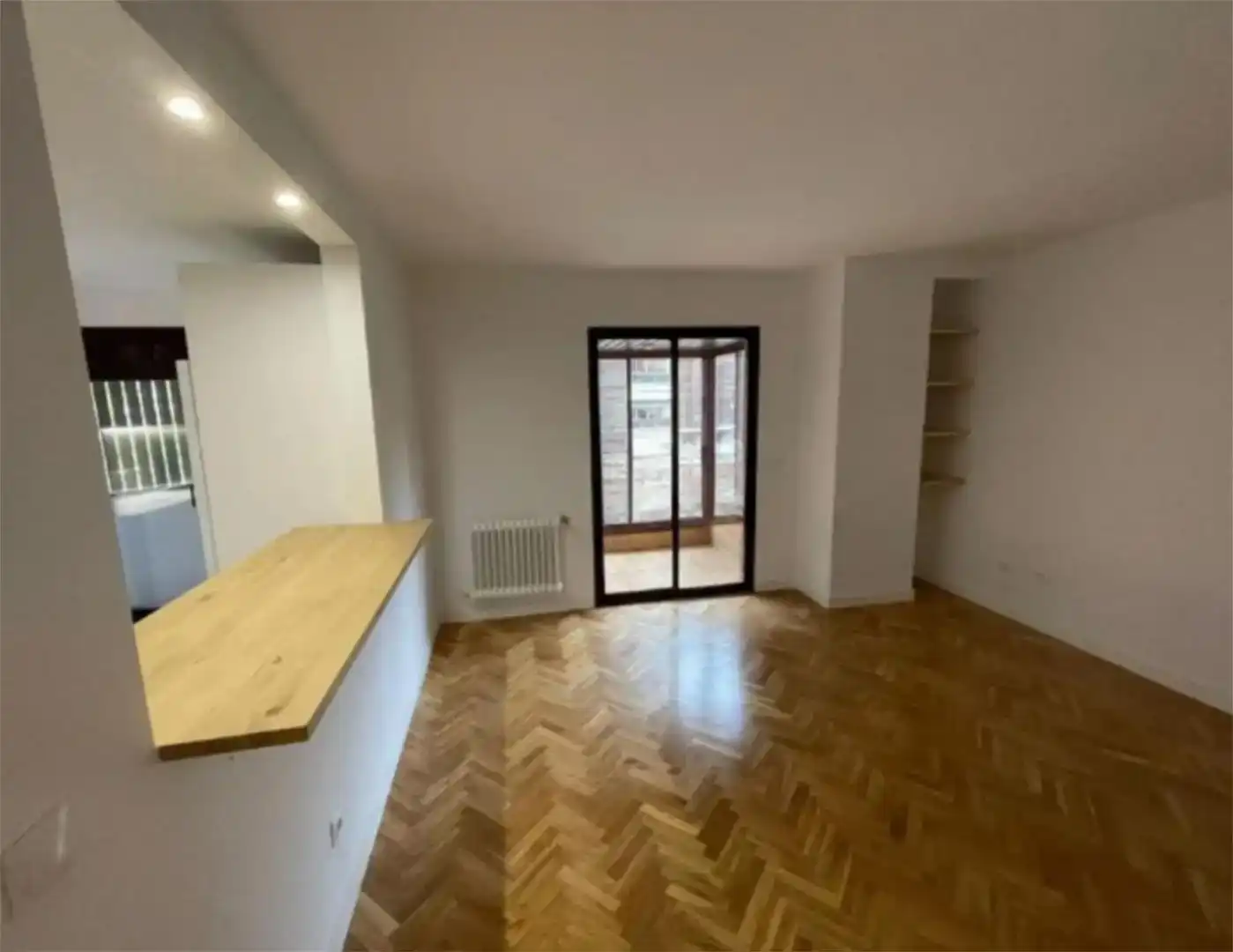 Schlafzimmer von Wohnung zur Miete in Madrid mit Privatgarten, Parkett und Schwimmbad