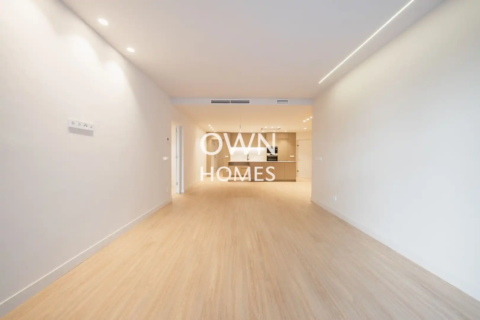 Flat for sale in Barcelona  with Air Conditioner, Heating and Private garden