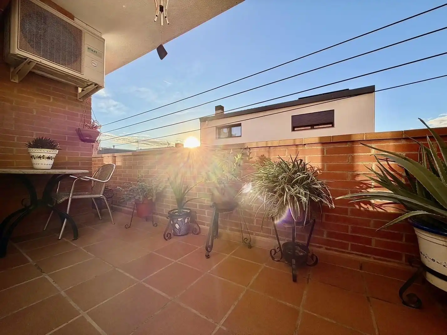 Terrasse von Einfamilien-Reihenhaus zum Verkauf in Sant Quirze del Vallès mit Terrasse und Balkon
