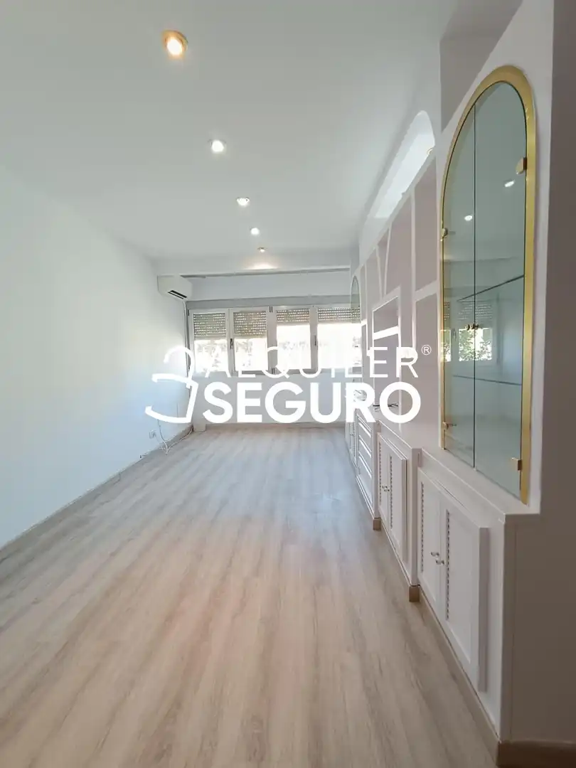 Flat for rent in Parla  with Air Conditioner, Heating and Furnished