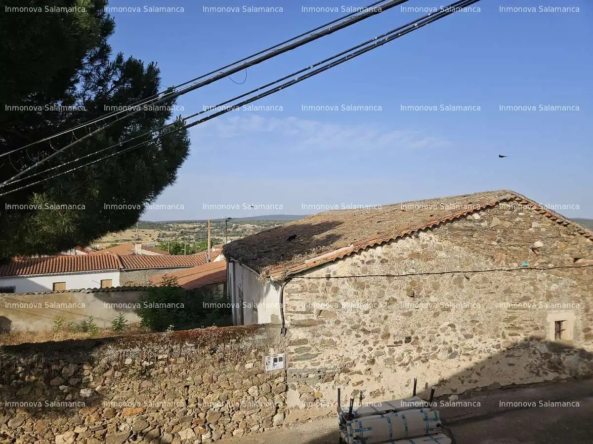 Casa o xalet en venda en Pedrosillo de los Aires amb Calefacció i Balcó