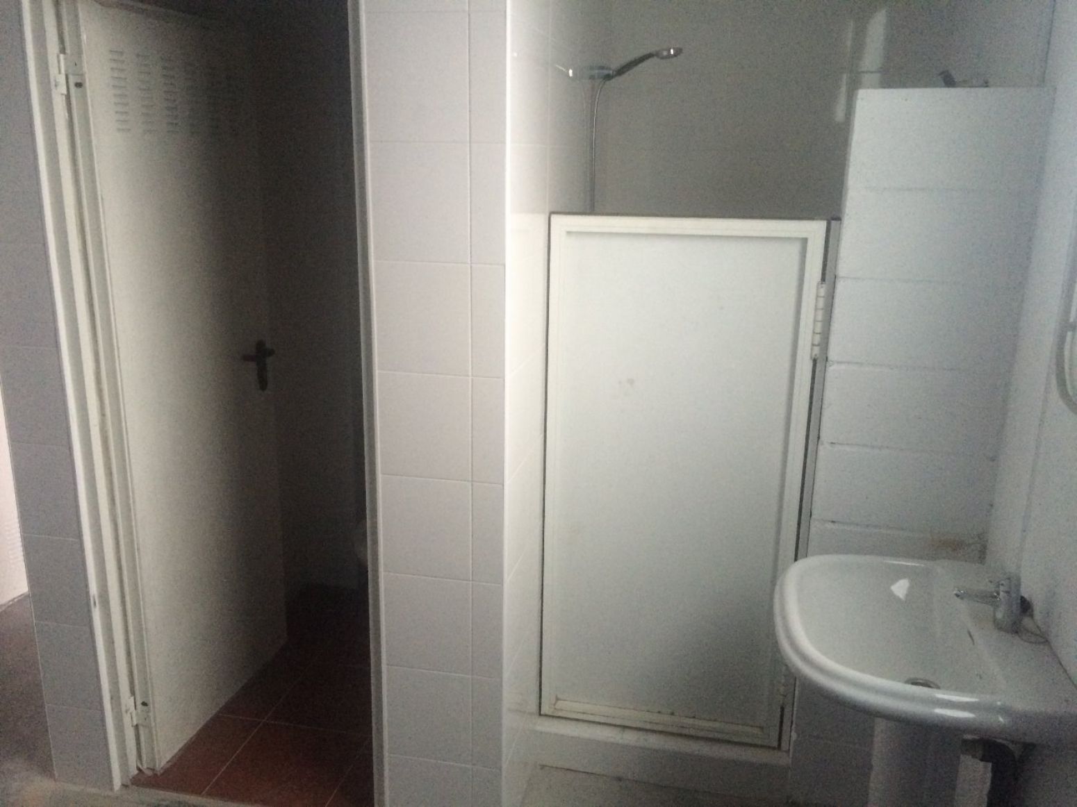 Bathroom of Industrial buildings to rent in Avilés