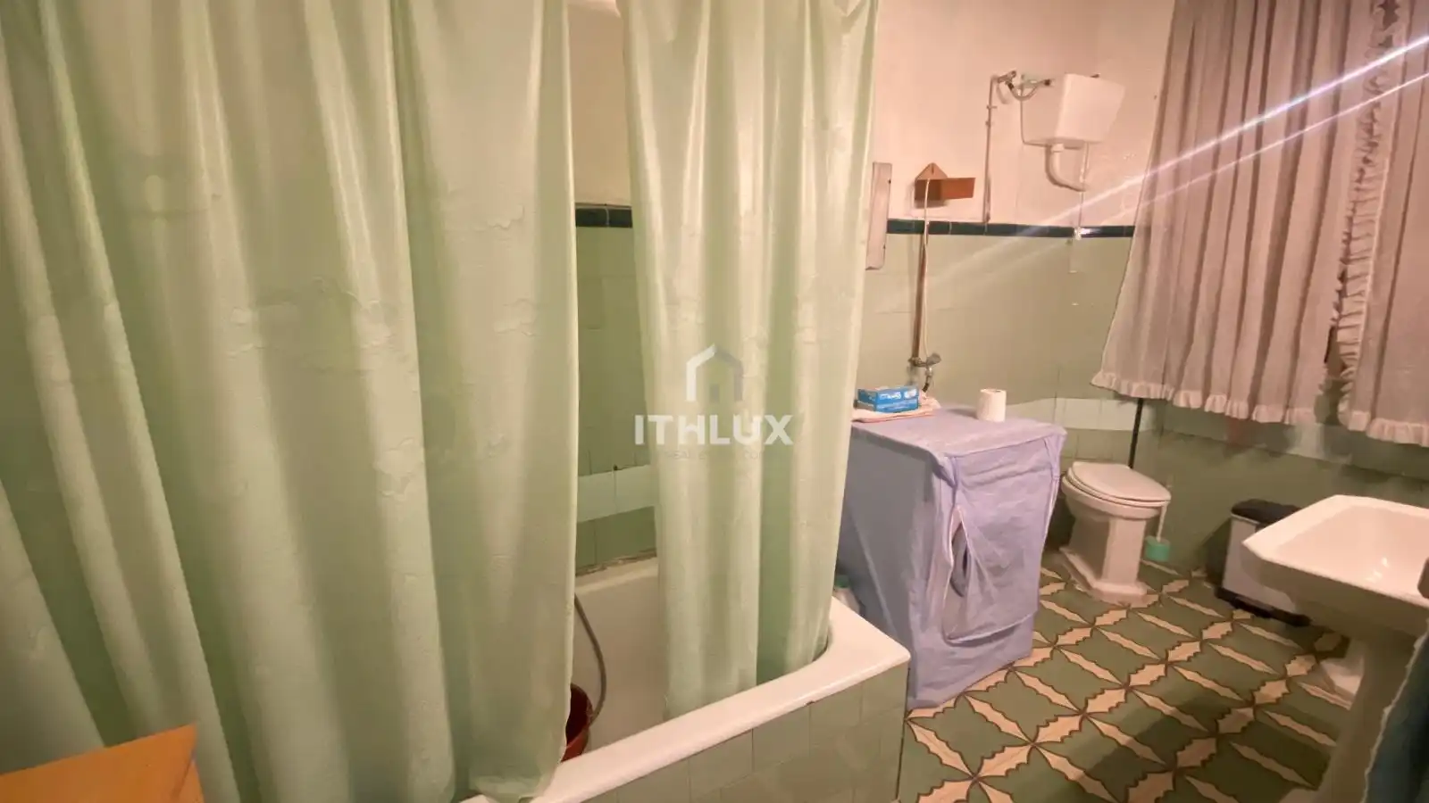 Bathroom of Detached homes for sale in Benquerencia de la Serena  with Air Conditioner, Terrace and Storage room