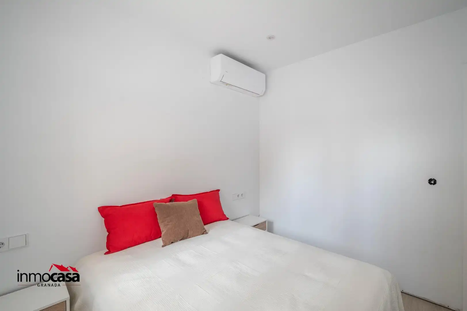 Bedroom of Flat for sale in Granada