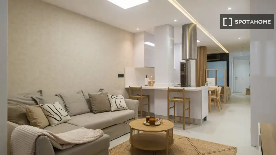 Sala d'estar de Estudi per a compartir en Las Palmas de Gran Canaria amb Aire condicionat, Terrassa i Moblat