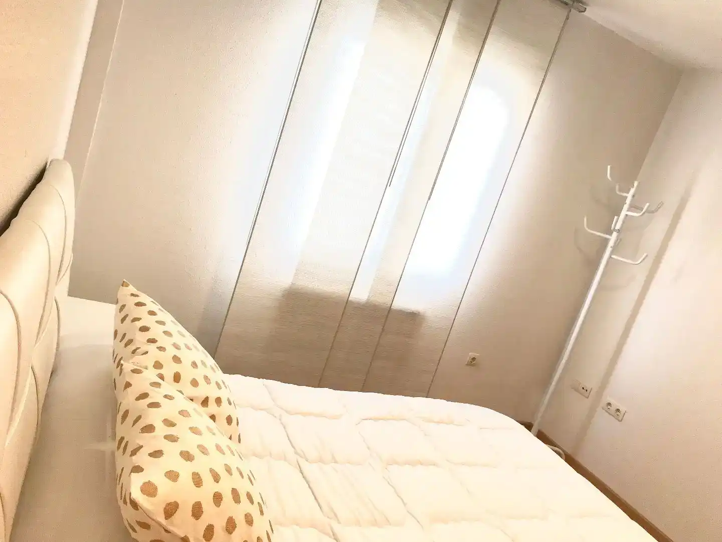 Dormitori de Pis en venda en El Tiemblo  amb Aire condicionat, Parquet i Moblat