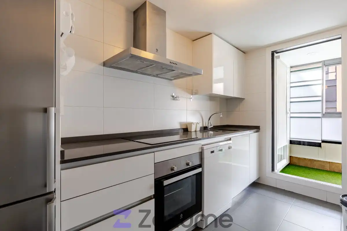Küche von Wohnung zur Miete in Madrid mit Klimaanlage, Heizung und Parkett
