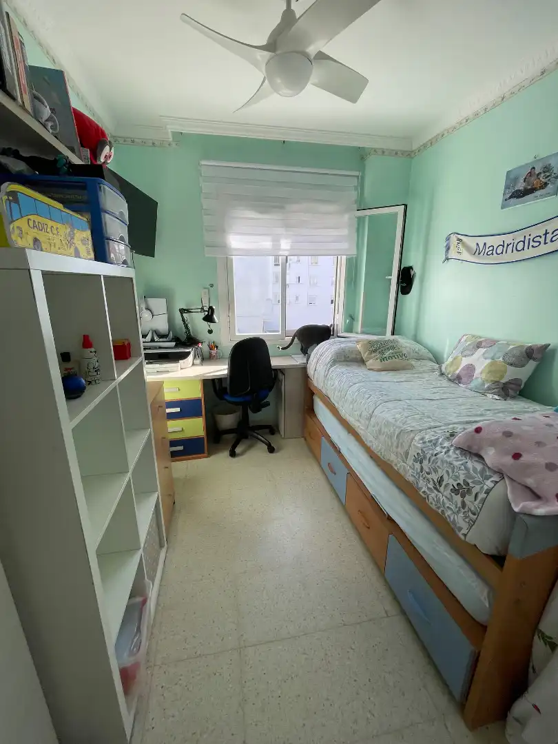 Schlafzimmer von Wohnung zum Verkauf in Cádiz mit Heizung, Möbliert und Ofen