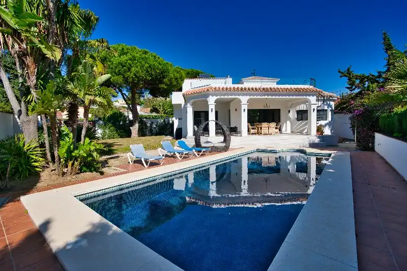 Chalet con piscina en venta en Elviria - Cabopino, imagen 17