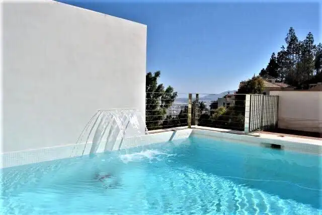 Swimming pool of Houses for sale in Málaga