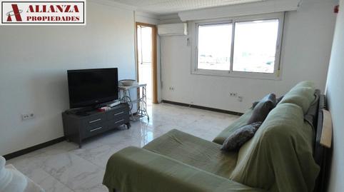 Foto 3 de Piso de alquiler en La Unión - Cruz de Humilladero - Los Tilos, Málaga Capital