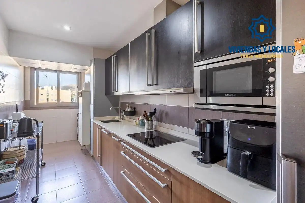 Penthouse mit Pool zum Verkauf in Avenida DE LA ILUSTRACION, imagen 10