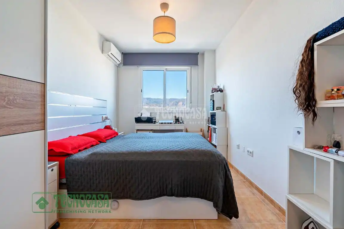 Wohnung mit Aufzug zum Verkauf in Roquetas de Mar ciudad, imagen 8