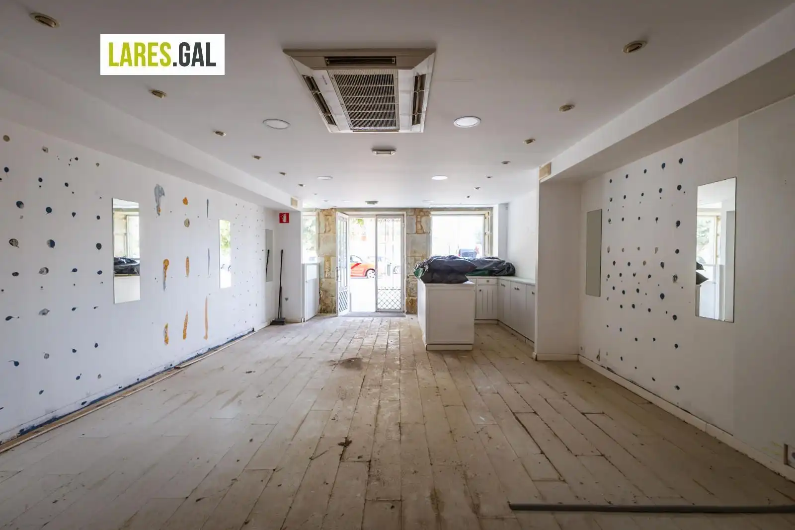 Casa o xalet en venda en Cangas  amb Terrassa i Traster
