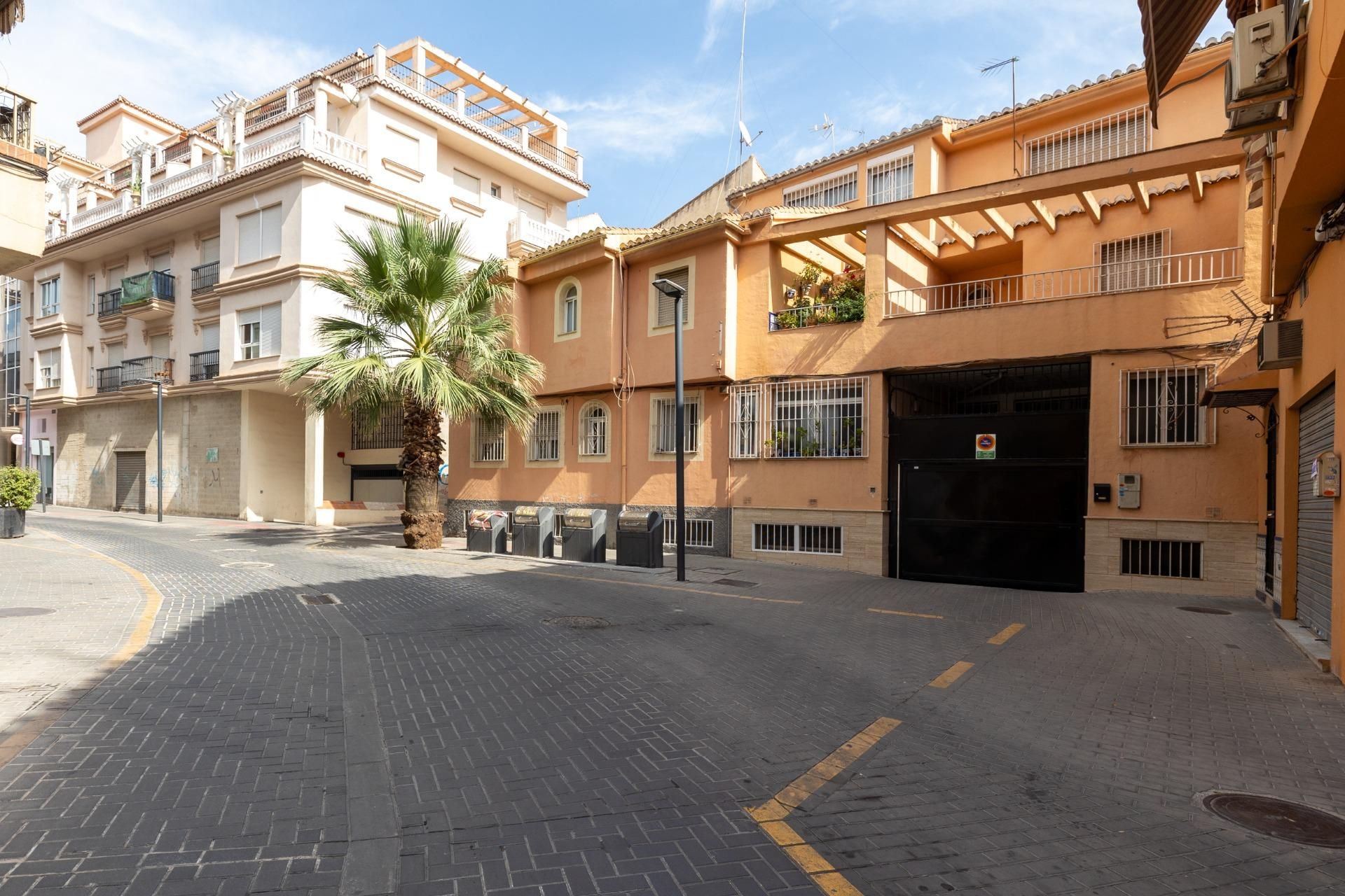 Exterior view of Garage for sale in Maracena