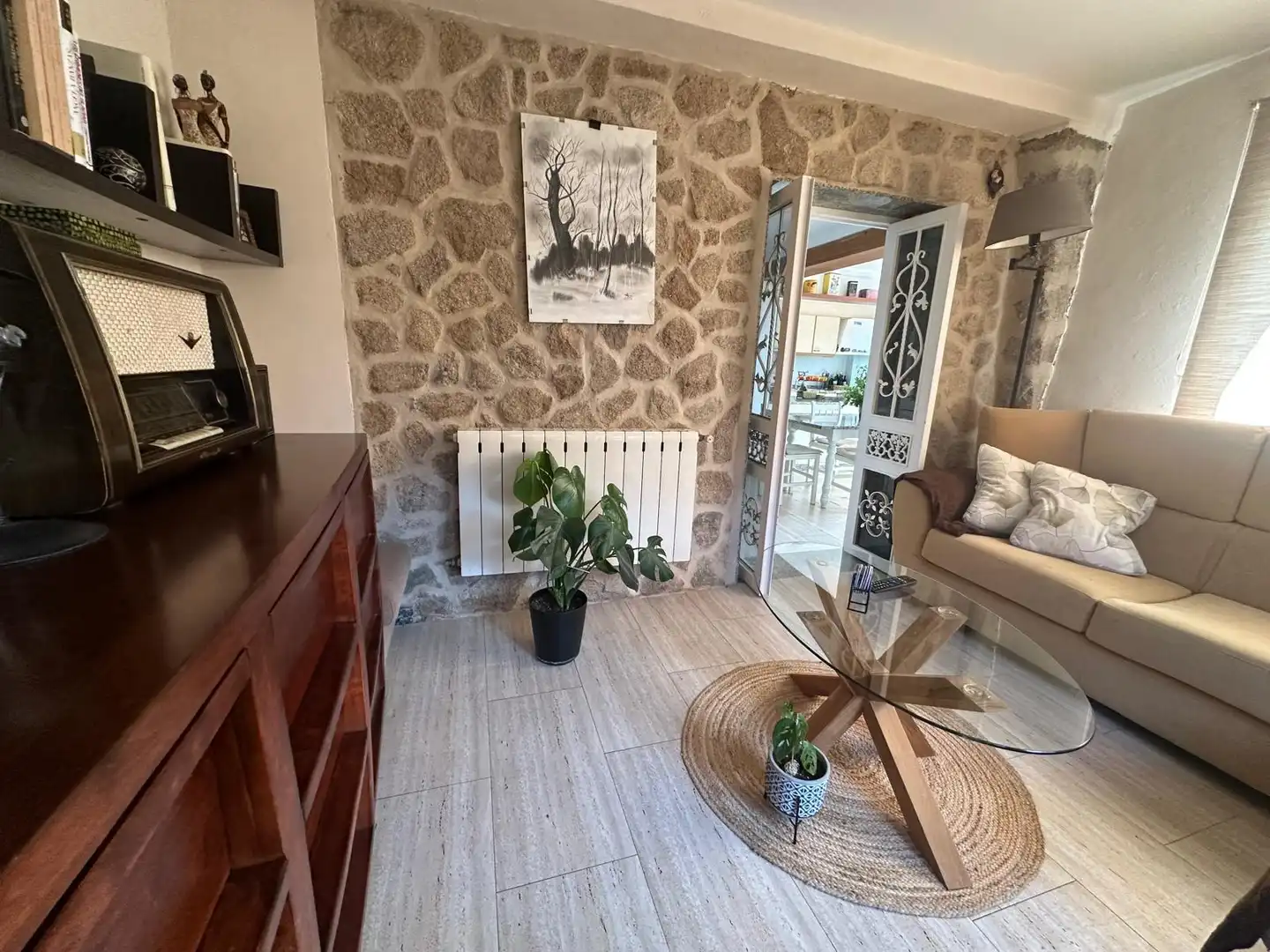 Sala d'estar de Casa o xalet en venda en Allariz amb Calefacció, Jardí privat i Moblat