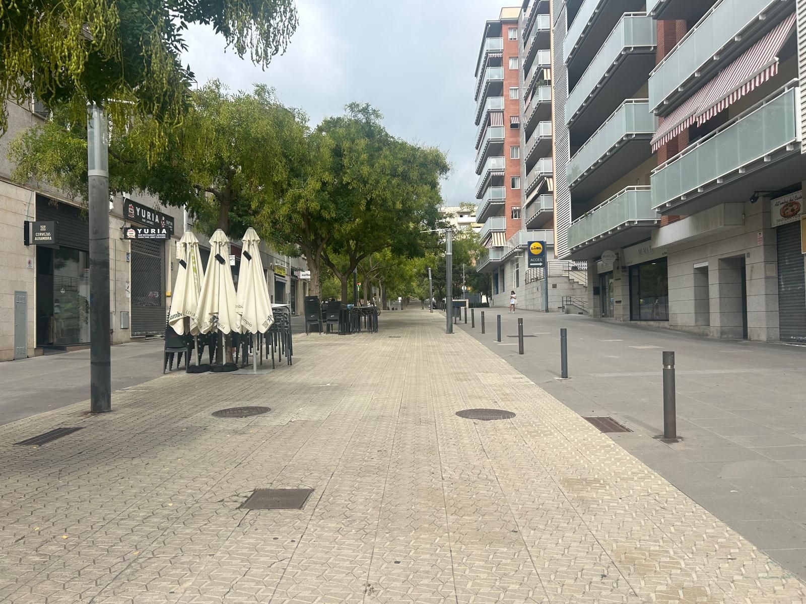 Exterior view of Premises to rent in Castelldefels  with Air Conditioner