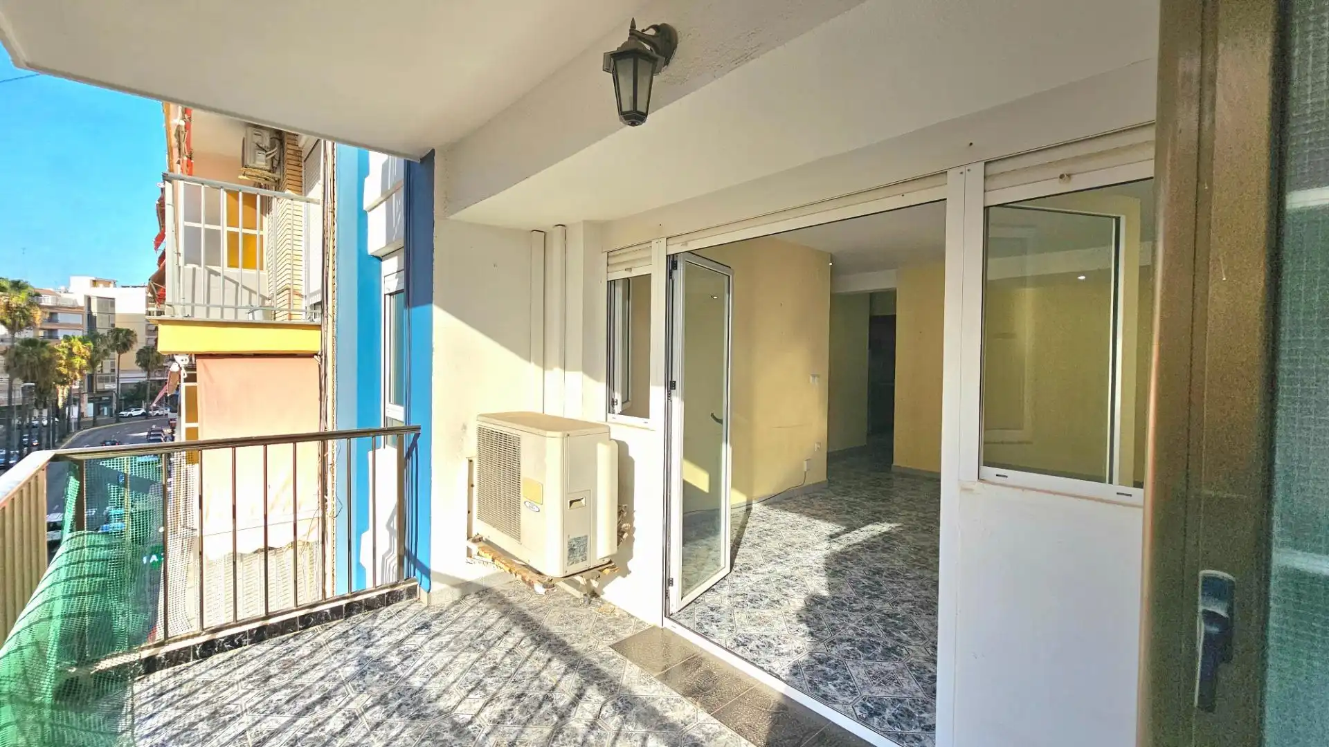 Apartament amb ascensor en venda a Carrer Madrid 3