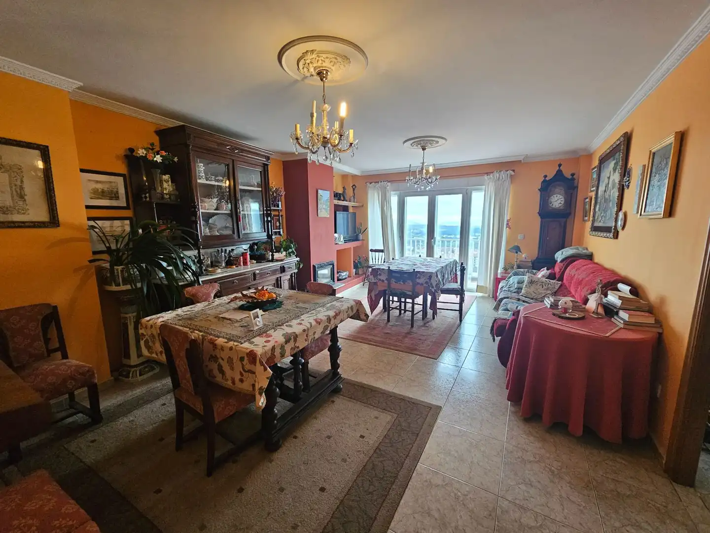 Sala de estar de Casa o chalet en venta en Santiago de Compostela  con Calefacción, Jardín privado y Terraza