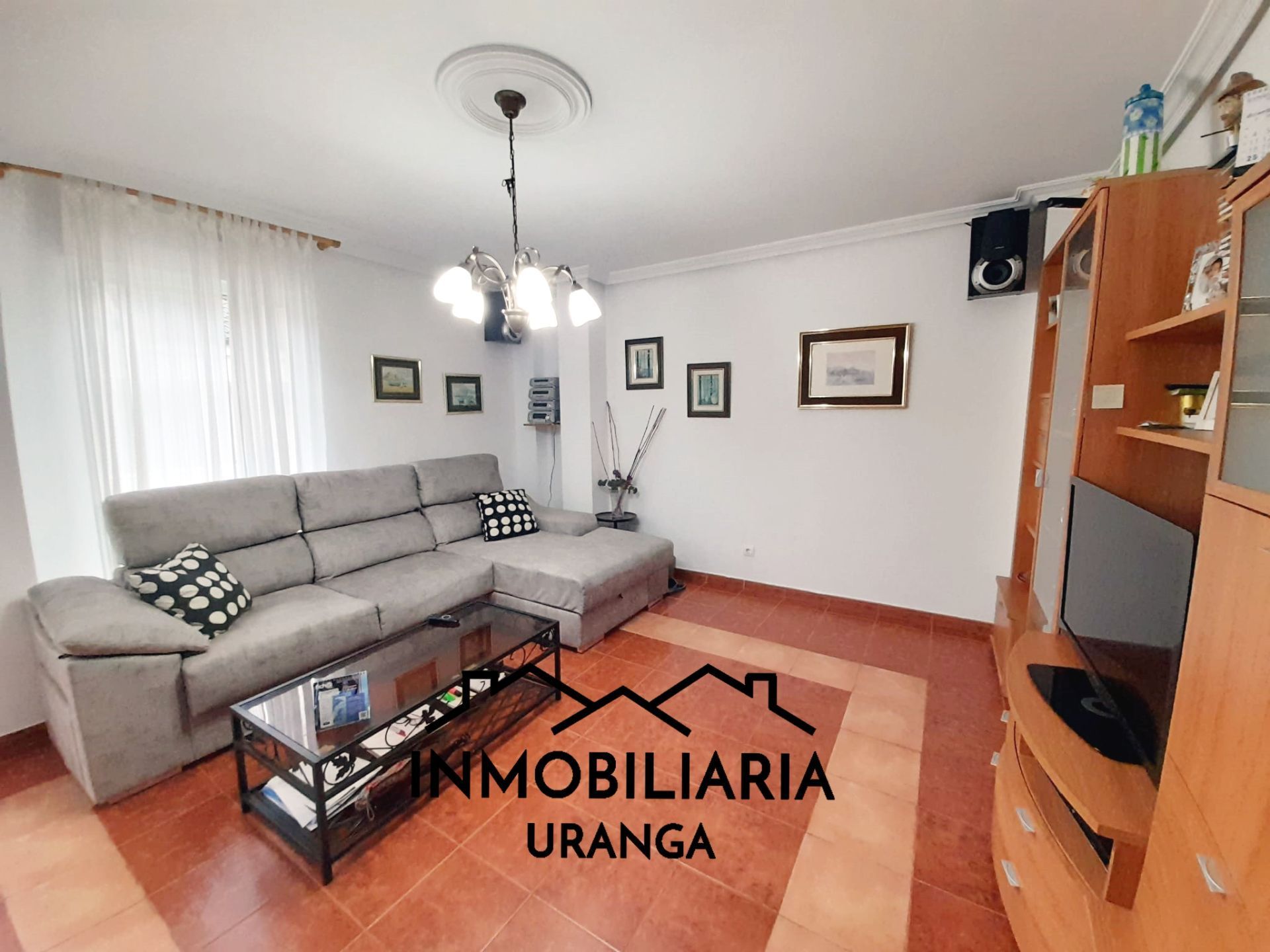 Living room of Flat for sale in Castro-Urdiales  with Heating, Terrace and Storage room