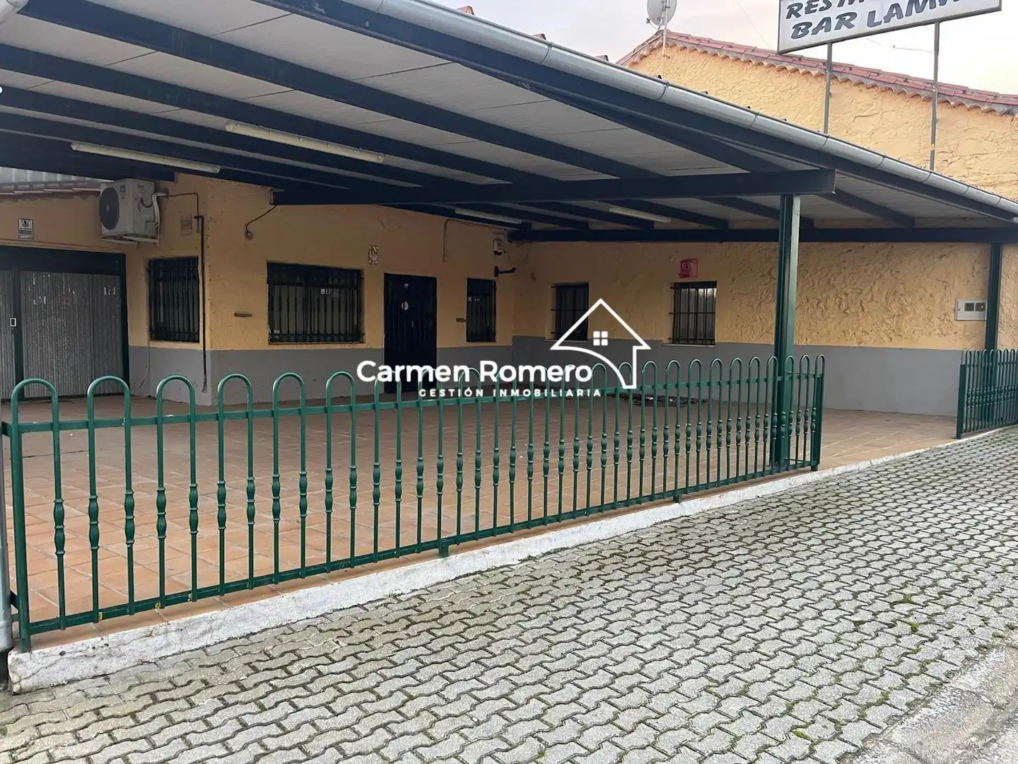 Vista exterior de Casa o xalet en venda en Valverdón amb Aire condicionat, Calefacció i Terrassa
