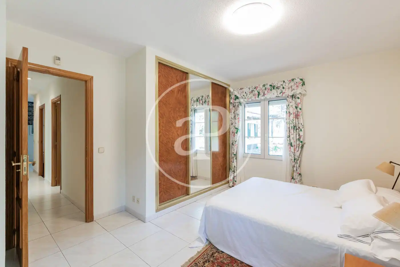 Dormitori de Casa o xalet en venda en Torrelodones amb Calefacció, Jardí privat i Traster