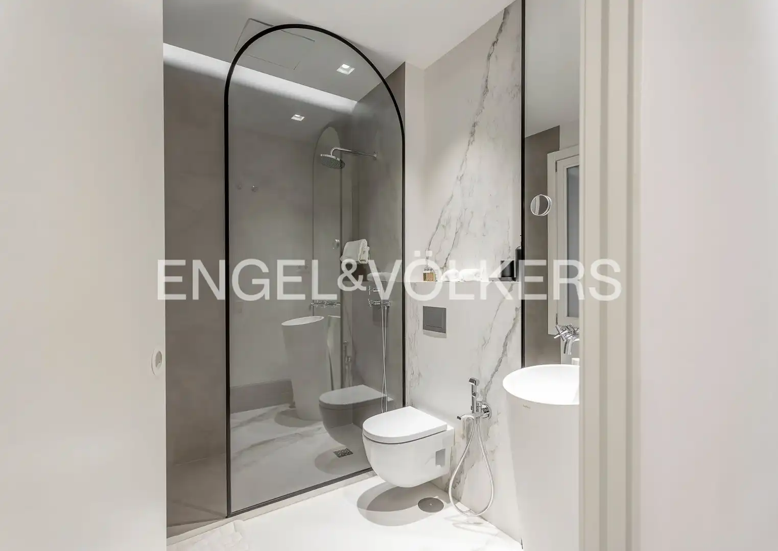 Badezimmer von Wohnung zur Miete in Chamberí